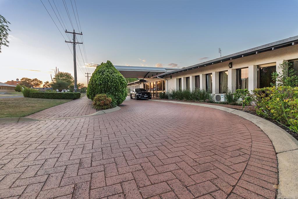 Banksia Motel Collie Bagian luar foto
