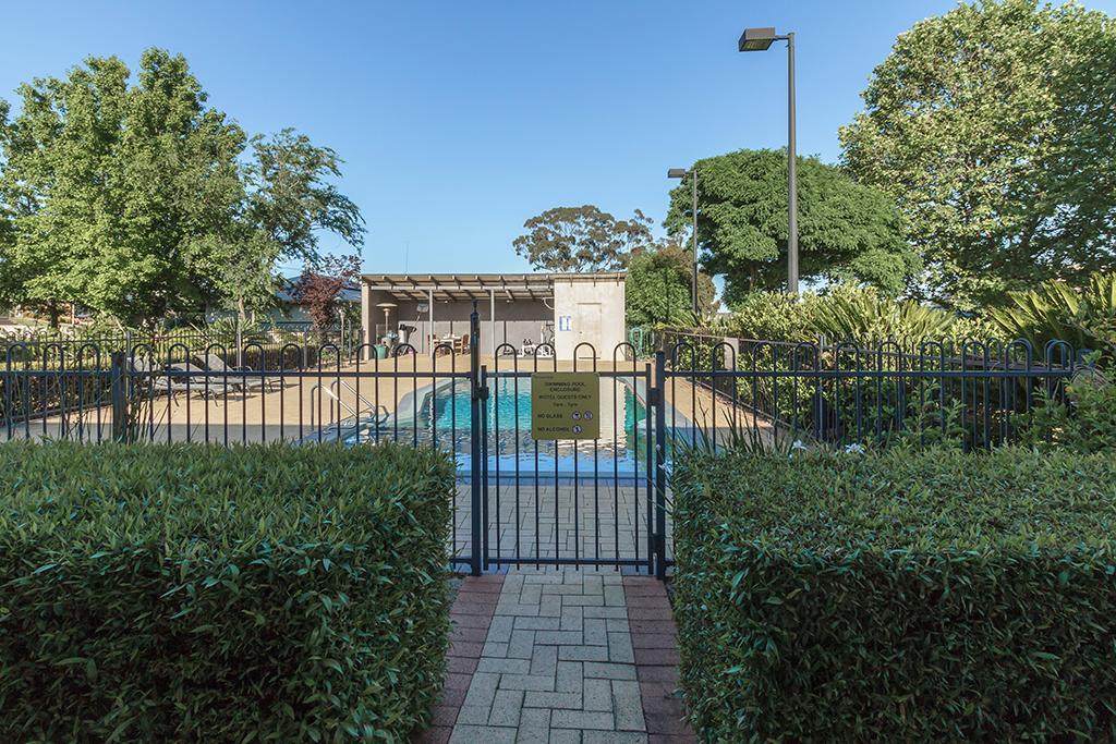 Banksia Motel Collie Bagian luar foto